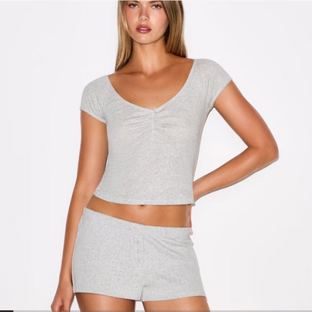 NWT Skims Heavy Pointelle Short in Light Heather Grey Size Small
